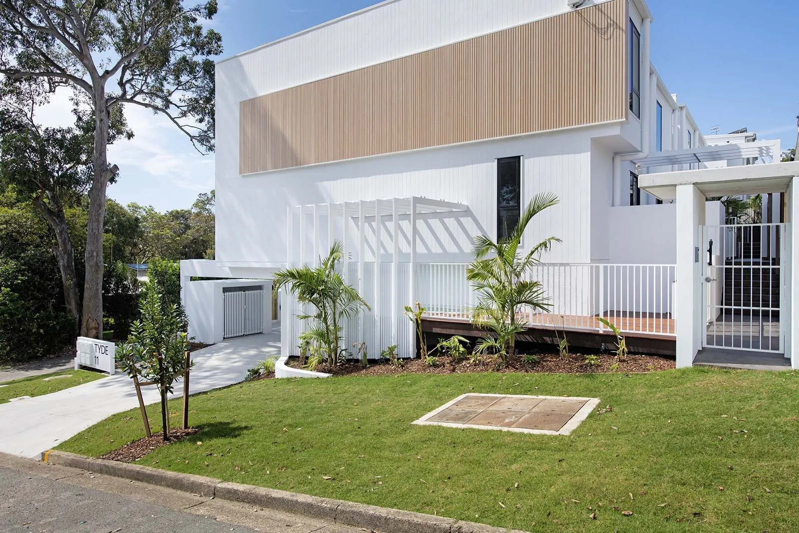 Tyde, Tugan Beach project - view from outside